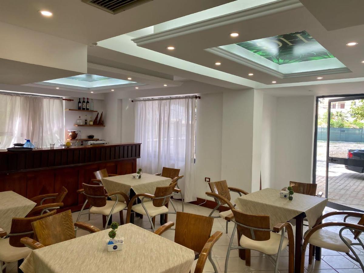 Hotel Globo Durrës 外观 照片