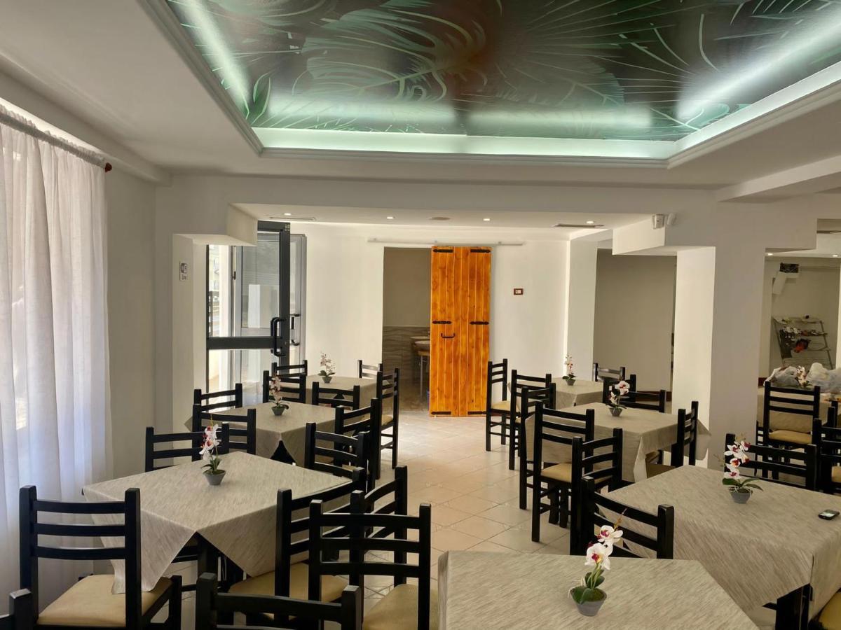 Hotel Globo Durrës 外观 照片