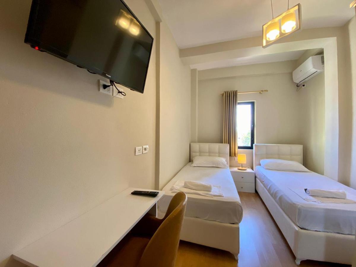 Hotel Globo Durrës 外观 照片