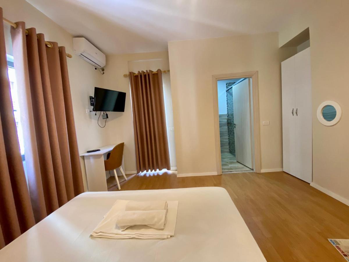 Hotel Globo Durrës 外观 照片
