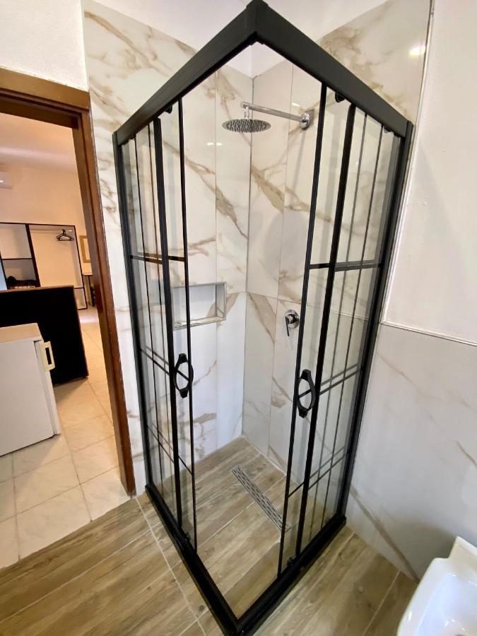 Hotel Globo Durrës 外观 照片