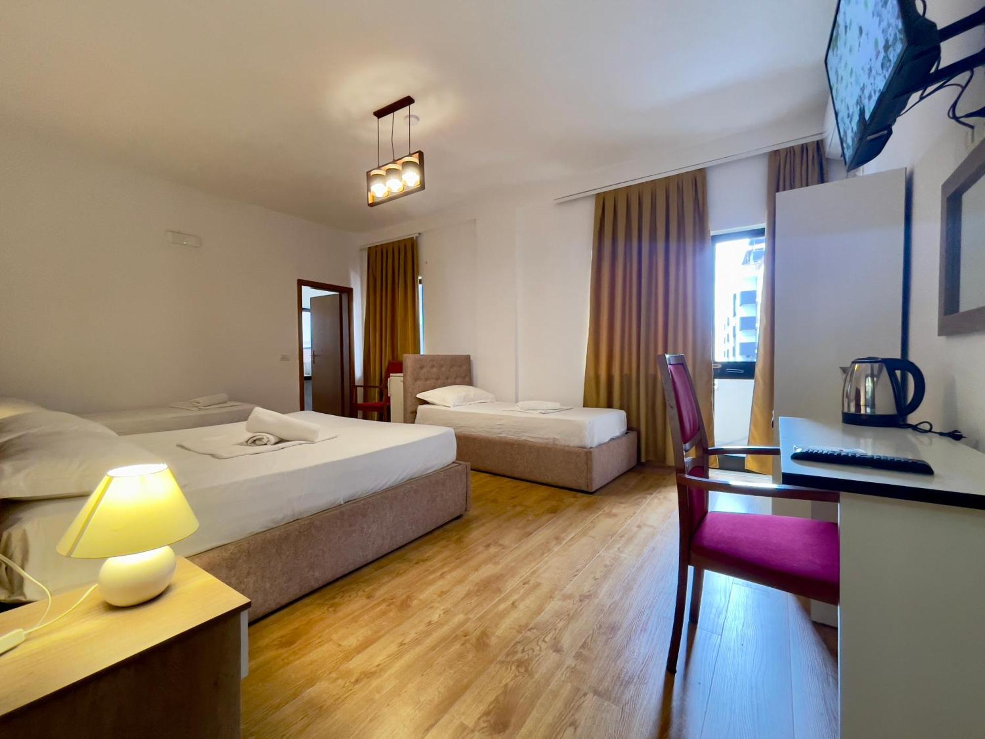 Hotel Globo Durrës 外观 照片